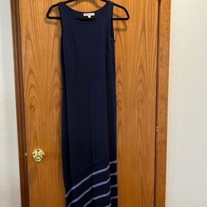 Blue maxi link sheath. Sweater knit type fabric.